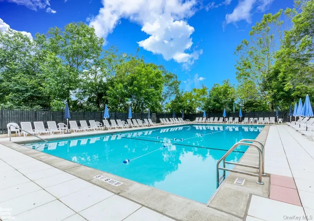 2nd image of 3135 Johnson Ave, New York, NY 10463