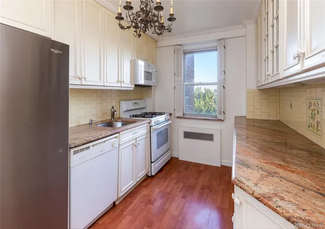 Photo 1 of House for sale at 3135 Johnson Ave #12C, New York, NY 10463 | MLS# 1034278 | Listing updated on 2026-09-20