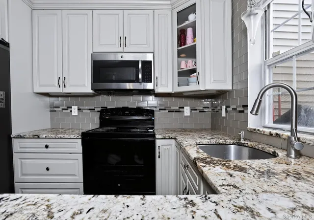 Photo 3 of Sale Pending at 68 Creekside Cir, Ramapo, NY 10977 | MLS# 1034279 | Listing updated on 2026-10-20