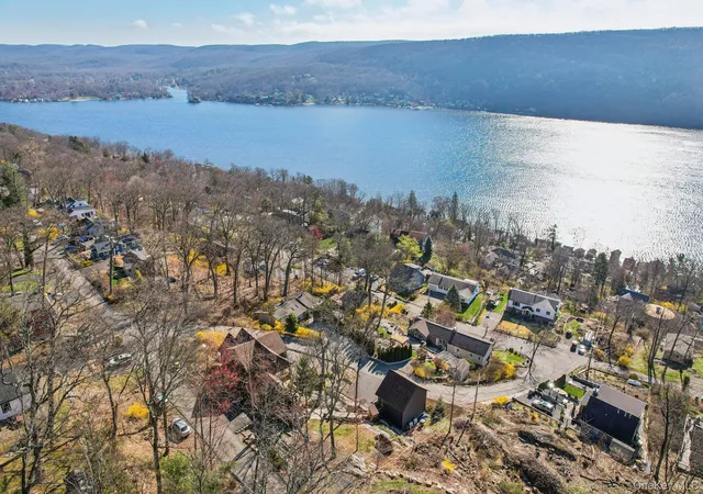 43rd image of 42 Deer Trl S, Warwick (town), NY 10925 | MLS# 1034300