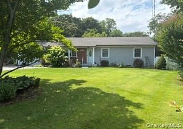 Photo 2 of Single family home for sale at 36595 County Rd 48, Southold, NY 11958 | MLS# 1034331 | Listing updated on 2026-10-05