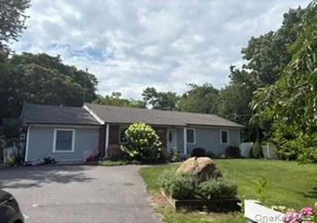 Photo 3 of Single family home for sale at 36595 County Rd 48, Southold, NY 11958 | MLS# 1034331 | Listing updated on 2026-10-05