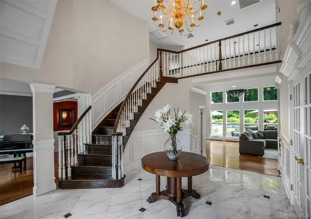 Photo 4 of Sale Pending at 589 Caledonia Rd, Huntington, NY 11746 | MLS# 1034343 | Listing updated on 2026-09-02
