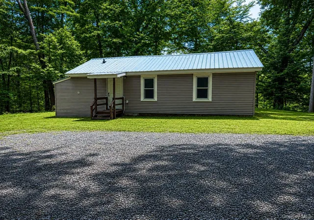 2nd image of 69 Glazer Dr, Wallkill, NY 12721 | MLS# 1034346