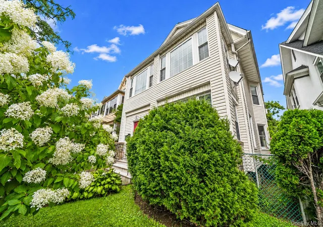 Photo 2 of Multi family home for sale at 425 S Columbus Ave, Mount Vernon, NY 10553 | MLS# 1034361 | Listing updated on 2026-08-16