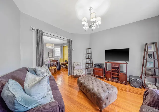 Listing Photo 4 - Condo for sale in building located at 425 S Columbus Ave, Mount Vernon, NY 10553