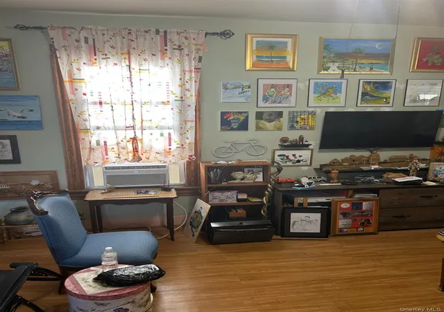 Photo 3 of Single family home for sale at 135-23 Springfield Blvd, New York, NY 11413 | MLS# 1034369 | Listing updated on 2026-08-29