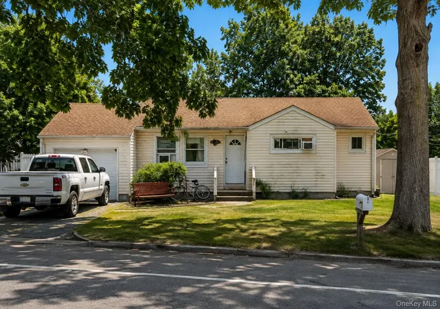 Photo 1 of Single family home for sale at 643 Jayne Blvd, Brookhaven, NY 11776 | MLS# 1034380 | Listing updated on 2026-08-06
