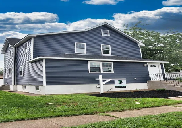 Photo 2 of Single family home for sale at 21 Randall Ave, Hempstead, NY 11563 | MLS# 1034403 | Listing updated on 2026-08-30