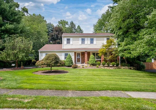 Photo 1 of Single family home for sale at 22 Concord Dr, Clarkstown, NY 10956 | MLS# 1034409 | Listing updated on 2026-08-06