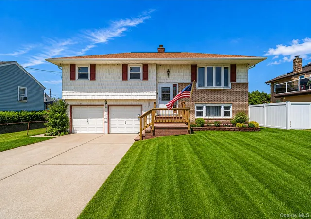 1st image of 8 Wilson Pl, Babylon, NY 11757 | MLS# 1034436
