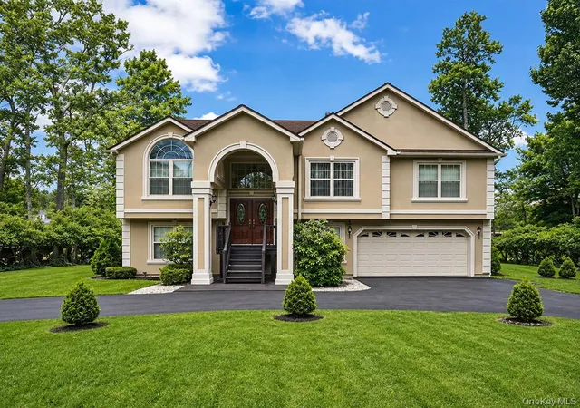 Photo 1 of Single family home for sale at 61 Lake Shore Dr W, Thompson, NY 12775 | MLS# 1034438 | Listing updated on 2026-09-04