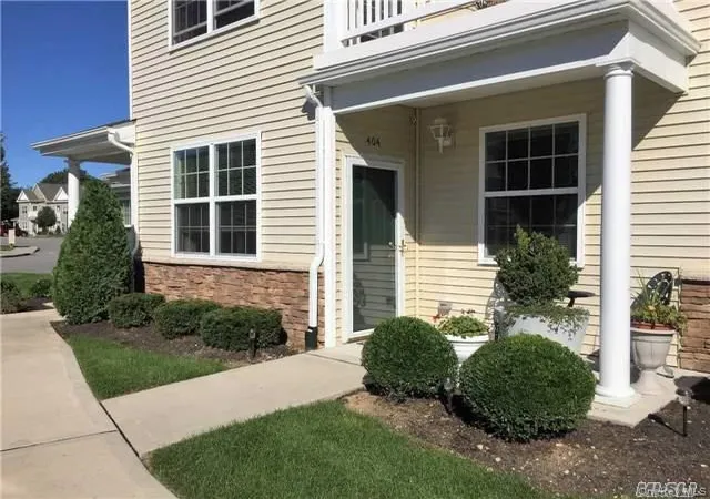 Photo 1 of Sale Pending at 404 Lennox Dr #404, Smithtown, NY 11780 | MLS# 1034442 | Listing updated on 2026-08-21