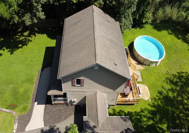 Photo 3 of Single family home for sale at 10 Reservoir Rd, Stony Point, NY 10980 | MLS# 1034446 | Listing updated on 2026-09-29