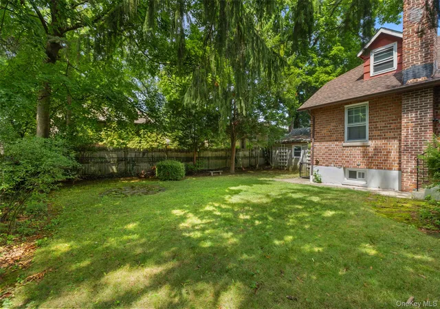 2nd image of 210 Aka 206 Hollywood Ave, Yonkers, NY 10707 | MLS# 1034450