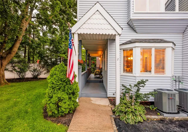 3rd image of 2 Windsor Ct, Babylon, NY 11701 | MLS# 1034464