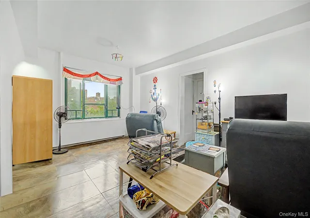 Photo 3 of Condo for sale at 1705 Purdy St #7F, New York, NY 10462 | MLS# 1034471 | Listing updated on 2026-09-13
