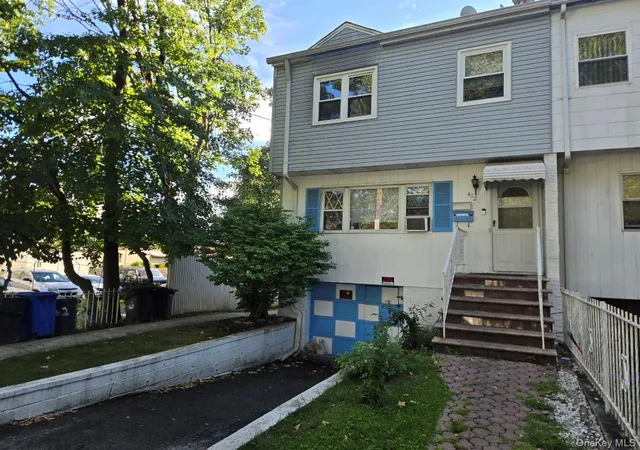 Photo 1 of Multi family home for sale at 462 S 3rd Avenue, Mount Vernon, NY 10550 | MLS# 1034494 | Listing updated on 2026-09-03