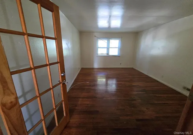 Photo 2 of Multi family home for sale at 462 S 3rd Avenue, Mount Vernon, NY 10550 | MLS# 1034494 | Listing updated on 2026-09-03