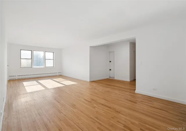 2nd image of 3701 Henry Hudson Pkwy #3B, New York, NY 10463 | MLS# 1034500