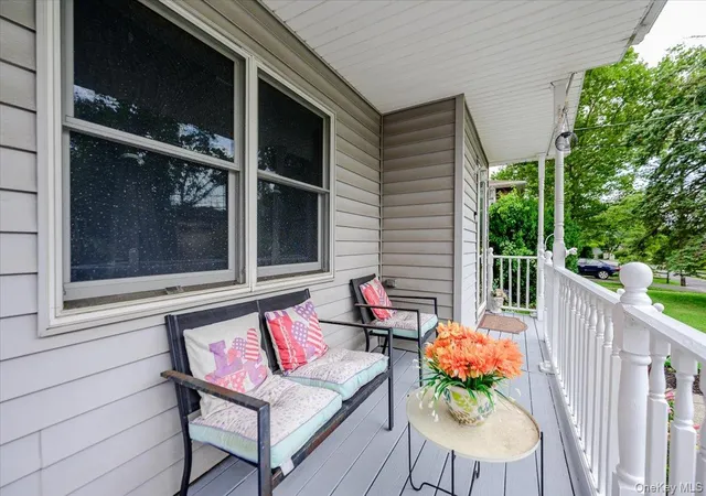 Photo 3 of Sale Pending at 13 Meadow Ln, Oyster Bay, NY 11709 | MLS# 1034512 | Listing updated on 2026-10-06