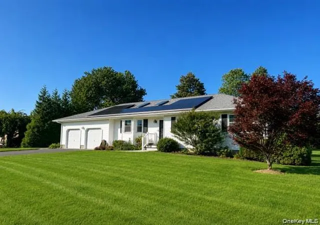 Photo 2 of Sale Pending at 124 Donna Dr, Riverhead, NY 11933 | MLS# 1034520 | Listing updated on 2026-10-07
