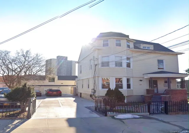 Multi family home for sale at 846 E 215th Street, New York, NY 10467 | MLS# 1034556