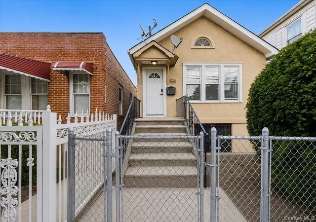 Photo 3 of Multi family home for sale at 3038 Tiemann Ave, New York, NY 10469 | MLS# 1034559 | Listing updated on 2026-08-25
