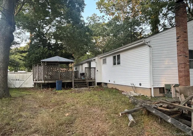 Photo 3 of Sale Pending at 255 Auborn Ave, Brookhaven, NY 11967 | MLS# 1034565 | Listing updated on 2026-08-22