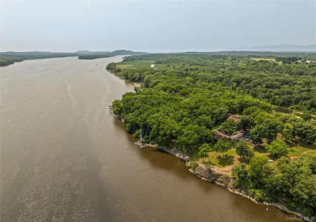 Photo 2 of Single family home for sale at 567 Four Mile Point Rd, Coxsackie, NY 12051 | MLS# 1034568 | Listing updated on 2026-08-16