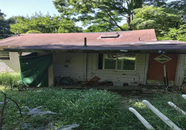 Photo 5 of Single family home for sale at 90 Arcadian Trl, Blooming Grove, NY 10950 | MLS# 1034588 | Listing updated on 2026-09-03
