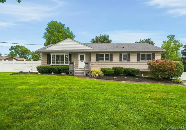 37th image of 30 Lancer Dr, Newburgh (town), NY 12550 | MLS# 1034589
