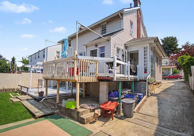 Photo 4 of Sale Pending at 127 Wickes Ave, Yonkers, NY 10701 | MLS# 1034602 | Listing updated on 2026-08-24