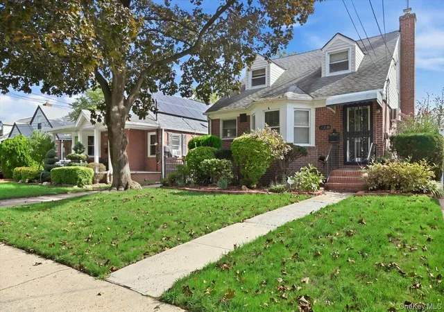 Photo 3 of Single family home for sale at 115 09 Parkway Dr, Hempstead, NY 11003 | MLS# 1034623 | Listing updated on 2026-09-25