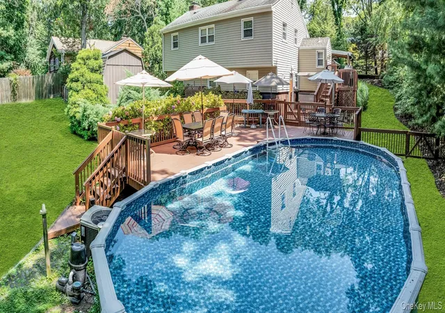 Photo 1 of Single family home for sale at 29 Columbine Ave N, Southampton, NY 11946 | MLS# 1034637 | Listing updated on 2026-10-05