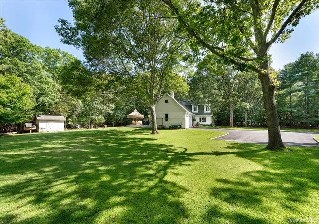 Photo 3 of Single family home for sale at 21 Bay Ave W, Southampton, NY 11946 | MLS# 1034640 | Listing updated on 2026-08-19