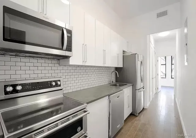 Photo 5 of House for sale at 286 W 137th Street, New York, NY 10030 | MLS# 1034655 | Listing updated on 2026-08-05