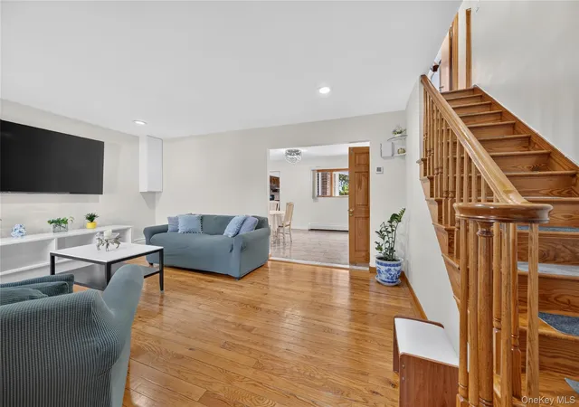 Photo 1 of Single family home for sale at 612 Marcellus Rd, North Hempstead, NY 11596 | MLS# 1034664 | Listing updated on 2026-08-16