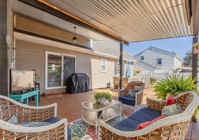 Photo 3 of Sale Pending at 10 Lipton St, Kingston, NY 12401 | MLS# 1034671 | Listing updated on 2026-09-22
