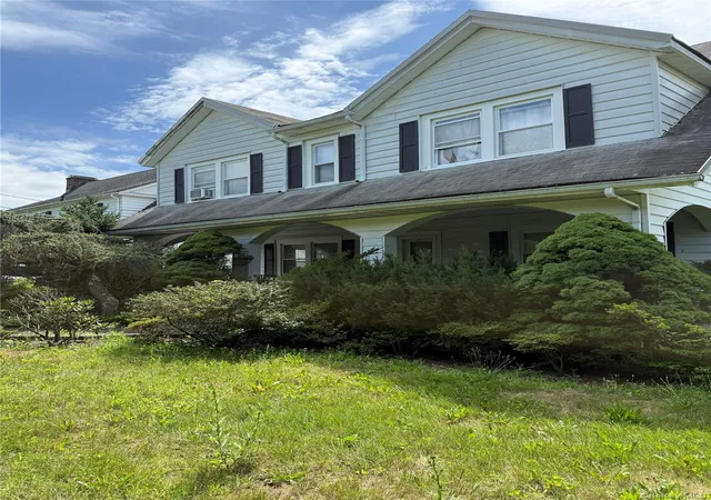 Photo 2 of Sale Pending at 780 Mamaroneck Ave, White Plains, NY 10605 | MLS# 1034679 | Listing updated on 2026-08-27