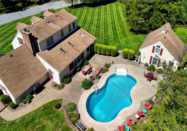 1st image of 1 Cedar Hill Dr, Warwick (town), NY 10990 | MLS# 1034702