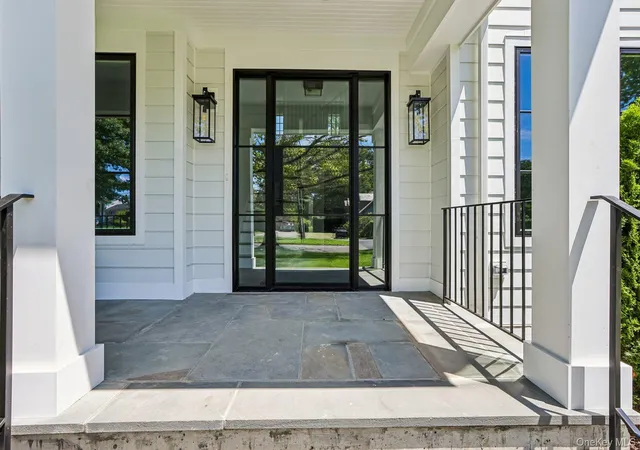 2nd image of 41 Potters Ln, New Rochelle, NY 10805 | MLS# 1034709