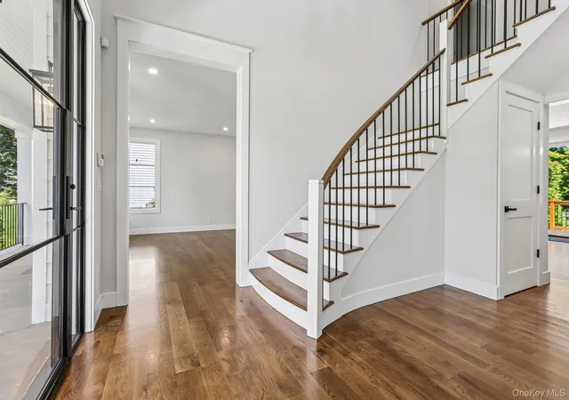 4th image of 41 Potters Ln, New Rochelle, NY 10805 | MLS# 1034709