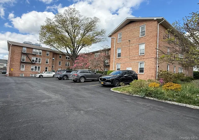 1st image of 25 Trinity Pl #3M, New Rochelle, NY 10805 | MLS# 1034718