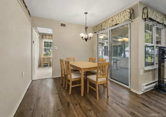 Listing Photo 5 - Condo for sale in building located at 7 Avon Ct, Brookhaven, NY 11961