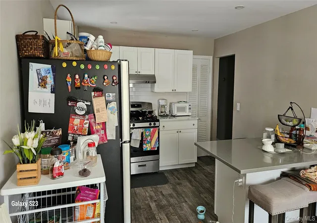 Photo 3 of Sale Pending at 42 Chatsworth Pl, New Rochelle, NY 10801 | MLS# 1034734 | Listing updated on 2026-10-16
