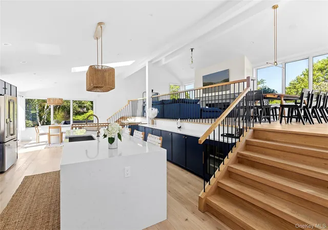 Photo 4 of Single family home for sale at 29 Monroe Dr, East Hampton, NY 11954 | MLS# 1034737 | Listing updated on 2026-10-03