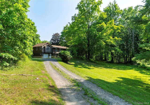 1st image of 71 W Pine Rd, Hyde Park, NY 12580 | MLS# 1034739