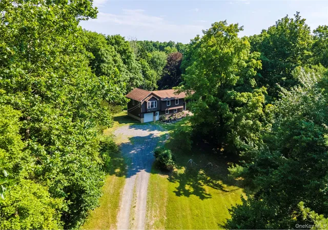 Photo 3 of Single family home for sale at 71 W Pine Rd, Hyde Park, NY 12580 | MLS# 1034739 | Listing updated on 2026-10-07