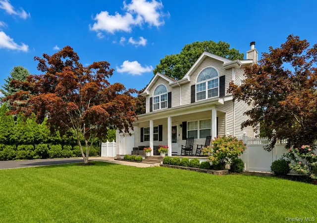Photo 3 of Sale Pending at 105 Harrison Ave, Brookhaven, NY 11764 | MLS# 1034743 | Listing updated on 2026-08-28